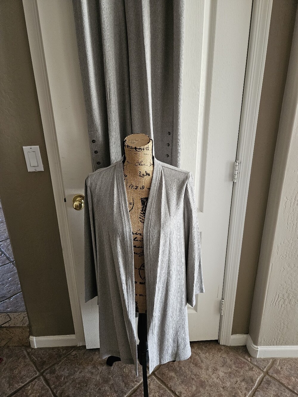 NWT ☆ Kasper 2 Piece Jacket + Pants, Size 12 ~ Med/Large, Brand NEW!